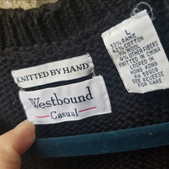 Westbound Christmas Tree Holiday BLACK Sweater Vest (size LARGE) Hand Knitted - Picture 7 of 7